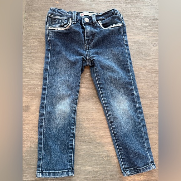 Levi's Girls Blue Jeans with Sequin Accents - Picture 2 of 5